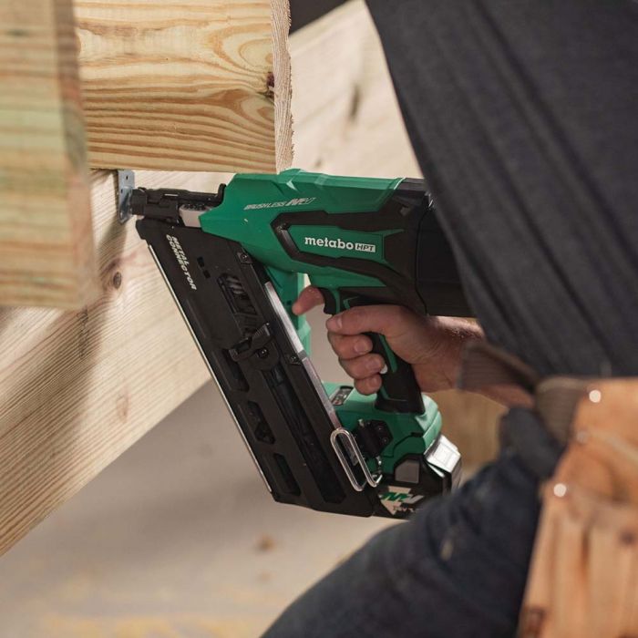 Metabo HPT 2 1 2 36V Cordless Metal Connector Nailer Kit