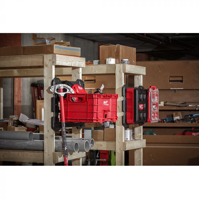 Milwaukee 18 in. PACKOUT Tool Storage Crate